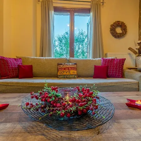 Katsarou Apartment